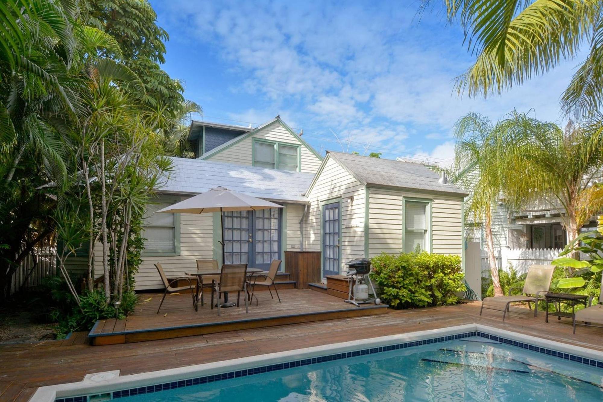 First Breath By Avantstay Close To Old Town W Pool Month Long Stays Only Key West Exterior photo