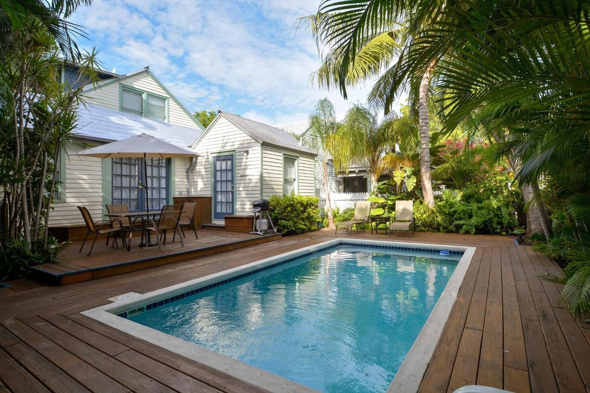 First Breath By Avantstay Close To Old Town W Pool Month Long Stays Only Key West Exterior photo